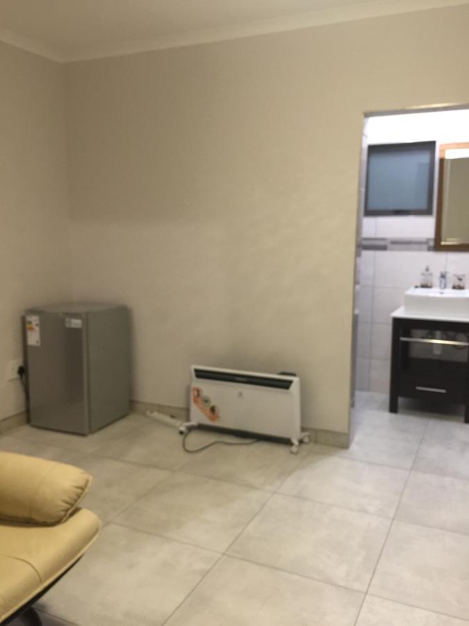 Coco Palm Bed&Breakfast Windhoek Luaran gambar