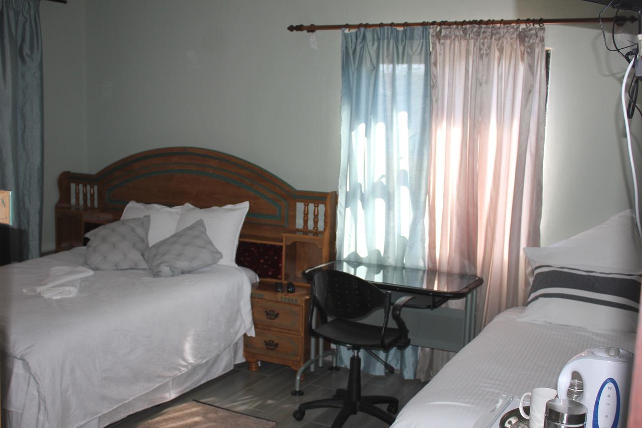 Coco Palm Bed&Breakfast Windhoek Luaran gambar